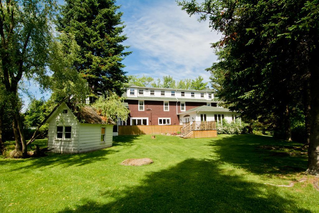 Auberge La Raveaudiere North Hatley Exteriör bild